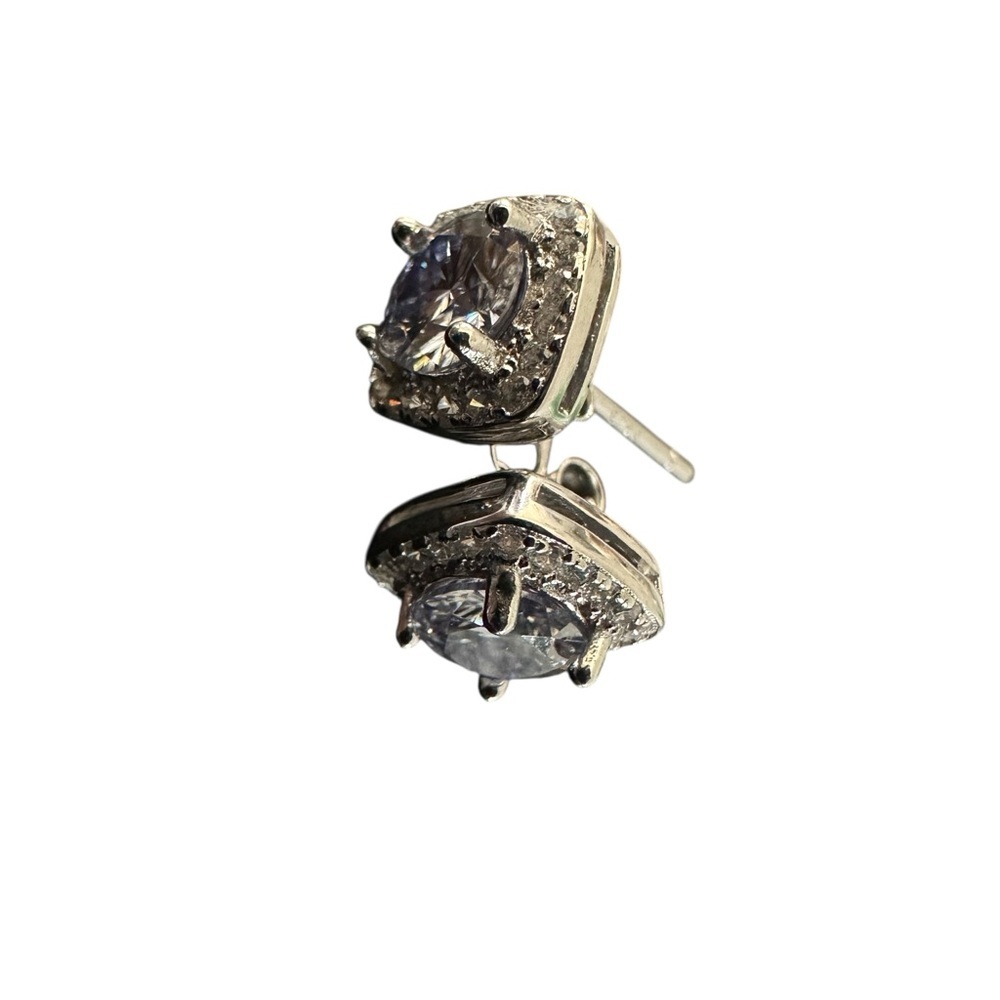 5mm 1.0 CT Light Purple Moissanite Stud Earrings 925 Sterling Silver NWT - Picture 7 of 8